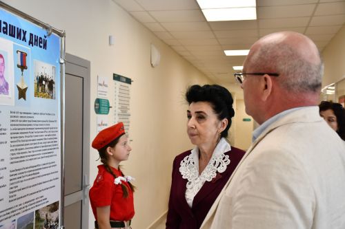 Осиново гимназиясендә Бөтендөнья татар конгрессы кунакта