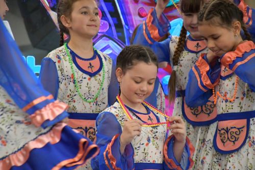 Осиново гимназиясендә Бөтендөнья татар конгрессы кунакта