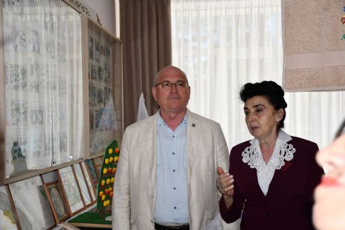 Осиново гимназиясендә Бөтендөнья татар конгрессы кунакта