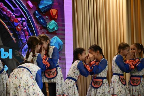 Осиново гимназиясендә Бөтендөнья татар конгрессы кунакта