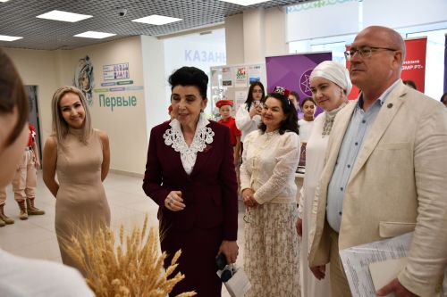Осиново гимназиясендә Бөтендөнья татар конгрессы кунакта
