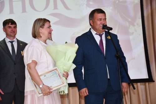 Ломоносов исемендәге 18нче лицейда соңгы кыңгырау