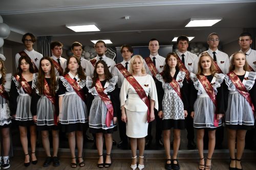 5нче гимназиядә соңгы кыңгырау