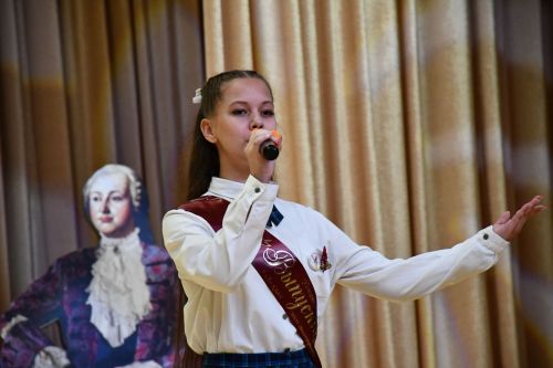 Ломоносов исемендәге 18нче лицейда соңгы кыңгырау