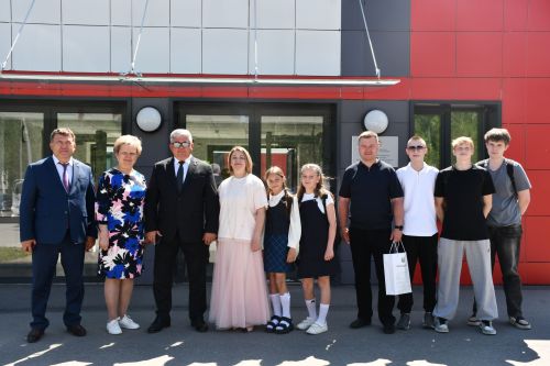 Ломоносов исемендәге 18нче лицейда соңгы кыңгырау