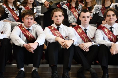 5нче гимназиядә соңгы кыңгырау