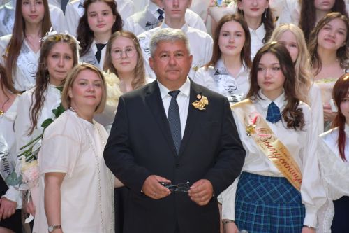 Ломоносов исемендәге 18нче лицейда соңгы кыңгырау