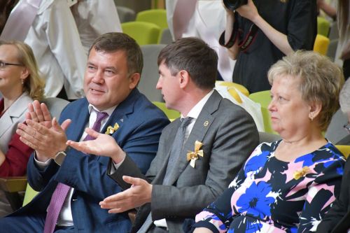 Ломоносов исемендәге 18нче лицейда соңгы кыңгырау