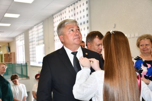 Ломоносов исемендәге 18нче лицейда соңгы кыңгырау