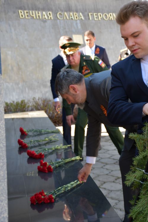 А.М.Горький исемендәге заводта Җиңү бәйрәменә багышланган митинг