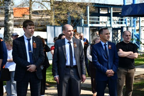 А.М.Горький исемендәге заводта Җиңү бәйрәменә багышланган митинг