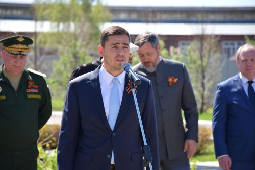 А.М.Горький исемендәге заводта Җиңү бәйрәменә багышланган митинг