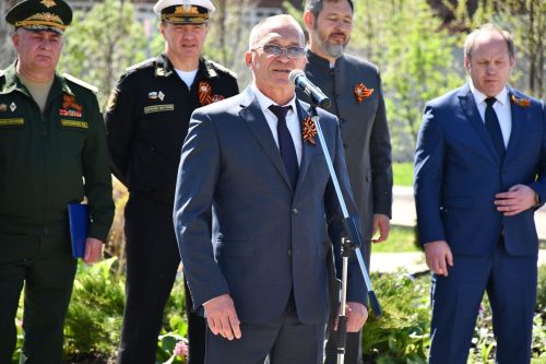 А.М.Горький исемендәге заводта Җиңү бәйрәменә багышланган митинг