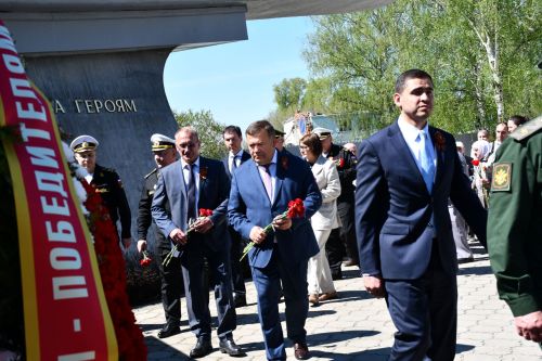А.М.Горький исемендәге заводта Җиңү бәйрәменә багышланган митинг