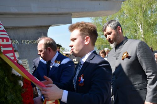 А.М.Горький исемендәге заводта Җиңү бәйрәменә багышланган митинг