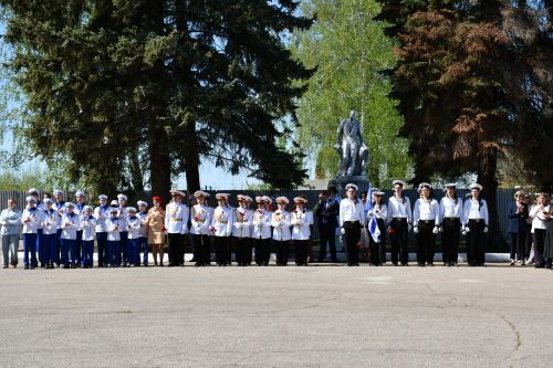 А.М.Горький исемендәге заводта Җиңү бәйрәменә багышланган митинг