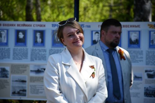 А.М.Горький исемендәге заводта Җиңү бәйрәменә багышланган митинг