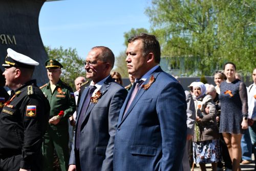 А.М.Горький исемендәге заводта Җиңү бәйрәменә багышланган митинг