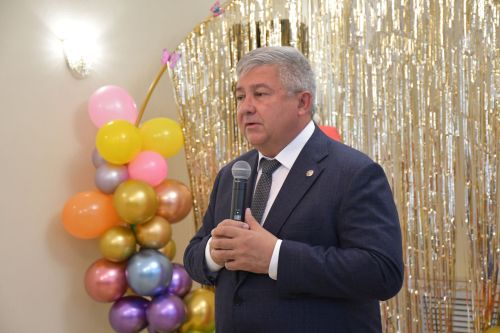 Яшел Үзәннең ЗАГС бүлегендә Халыкара балаларны яклау көненә багышланган чара