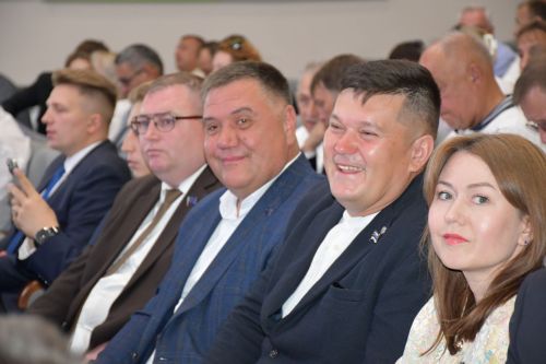 Яшел Үзән районы һәм шәһәр Советының берләшкән сессиясе