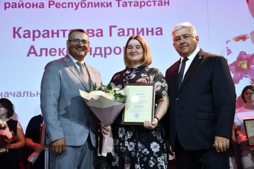 Медицина хезмәткәрләрен котладылар