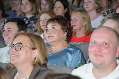 Медицина хезмәткәрләрен котладылар