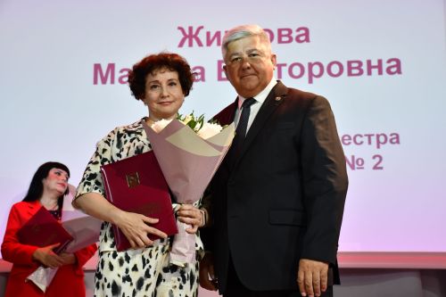 Медицина хезмәткәрләрен котладылар