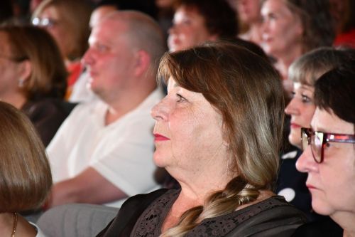 Медицина хезмәткәрләрен котладылар