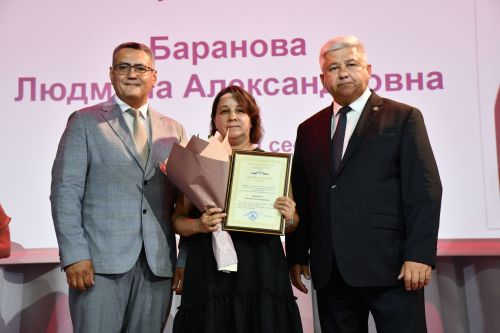 Медицина хезмәткәрләрен котладылар