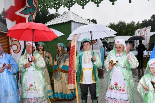 Мәркәзебез Казанда Сабантуй узды