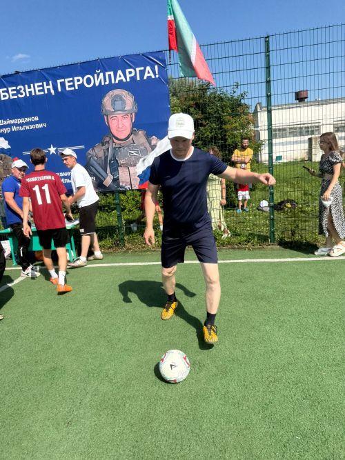 Татар Танае авылында батыр истәлегенә футбол турниры узды