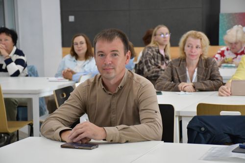 «Порт» яшьләр үзәгендә сайлаулар алдыннан иҗтимагый күзәтүчеләрне укыталар