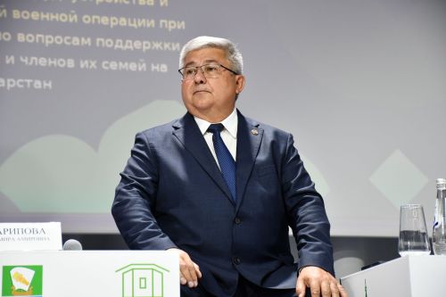 «Иң мөһиме - кешеләр» кадрлар клубының утырышы