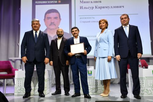 «Иң мөһиме - кешеләр» кадрлар клубының утырышы