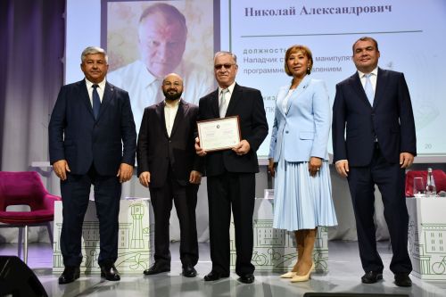 «Иң мөһиме - кешеләр» кадрлар клубының утырышы