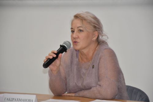 "Ядкәр" порталын шәҗәрәләрне саклау максатында үстерү мәсьәләсе буенча киңәшмә