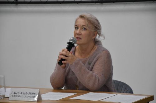 "Ядкәр" порталын шәҗәрәләрне саклау максатында үстерү мәсьәләсе буенча киңәшмә