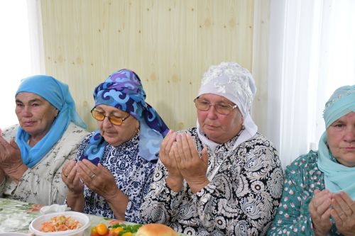 Батырлар истәлеге мәңгелек: Бәчек мәчетендә күркәм чара