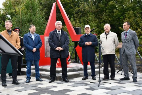 Рус Әҗәле авылында яңа мемориаль зона ачылышы