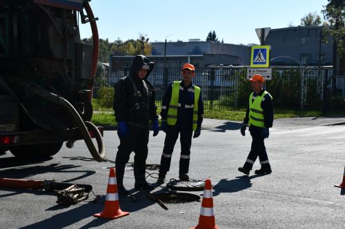 Яшел Үзәндә канализация челтәрләрен комплекслы хезмәтләндерү