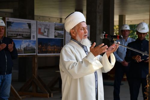 Каюм Насыйри исемендәге рухи-агарту үзәгенә кирпеч салу
