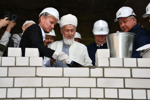 Каюм Насыйри исемендәге рухи-агарту үзәгенә кирпеч салу