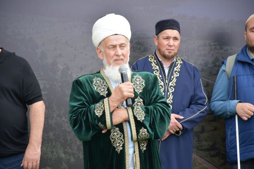 «Теплое место» бистәсендә бүген игелеккә нигез салынган көн