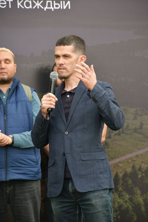 «Теплое место» бистәсендә бүген игелеккә нигез салынган көн