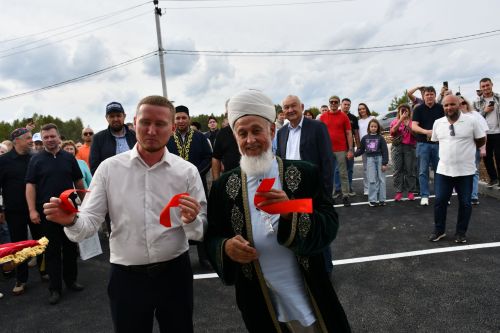 «Теплое место» бистәсендә бүген игелеккә нигез салынган көн