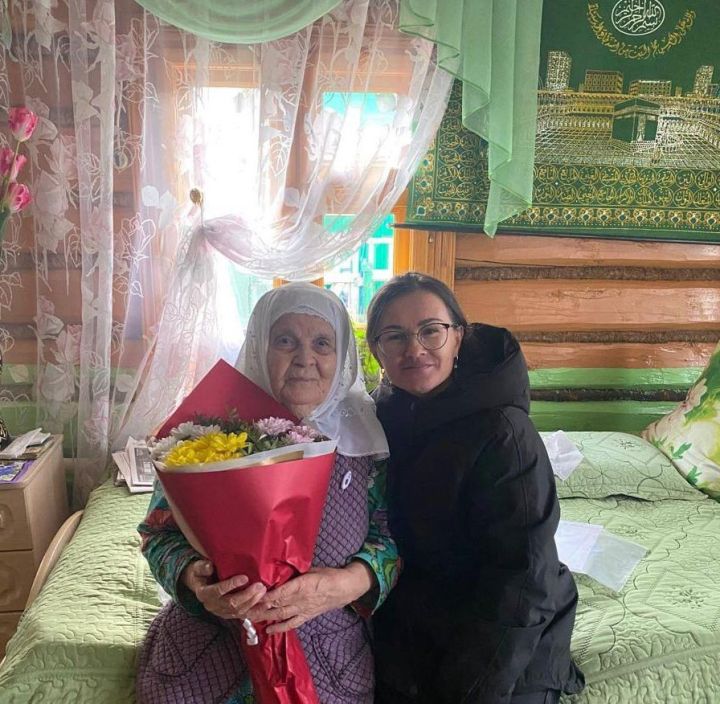 Акъегет авылында яшәүче Фәридә Сәләхетдин кызы Вәлиуллина 95 яшьлек юбилеен билгеләп үтте