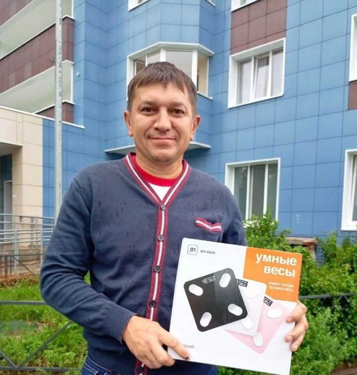 Бүләкләр таратуны дәвам итәбез