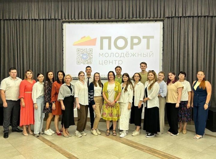 Яшел Үзән районына Санкт-Петербург студентлары килде