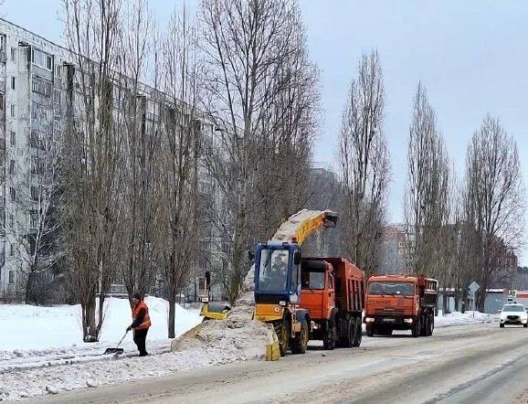 Яшел Үзәндә көн саен кар чистарту техникасы эшли
