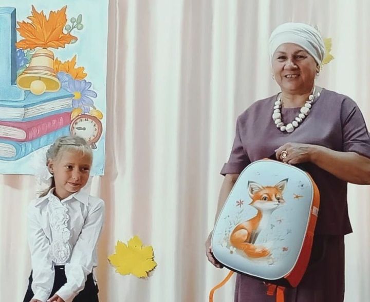 Депутат Күгәй авылы укучысын шатландырган